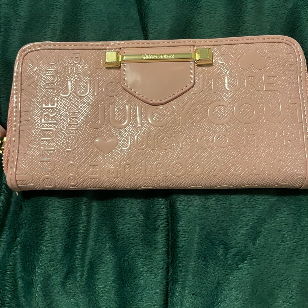 Juicy contour wallet with credit cards holders